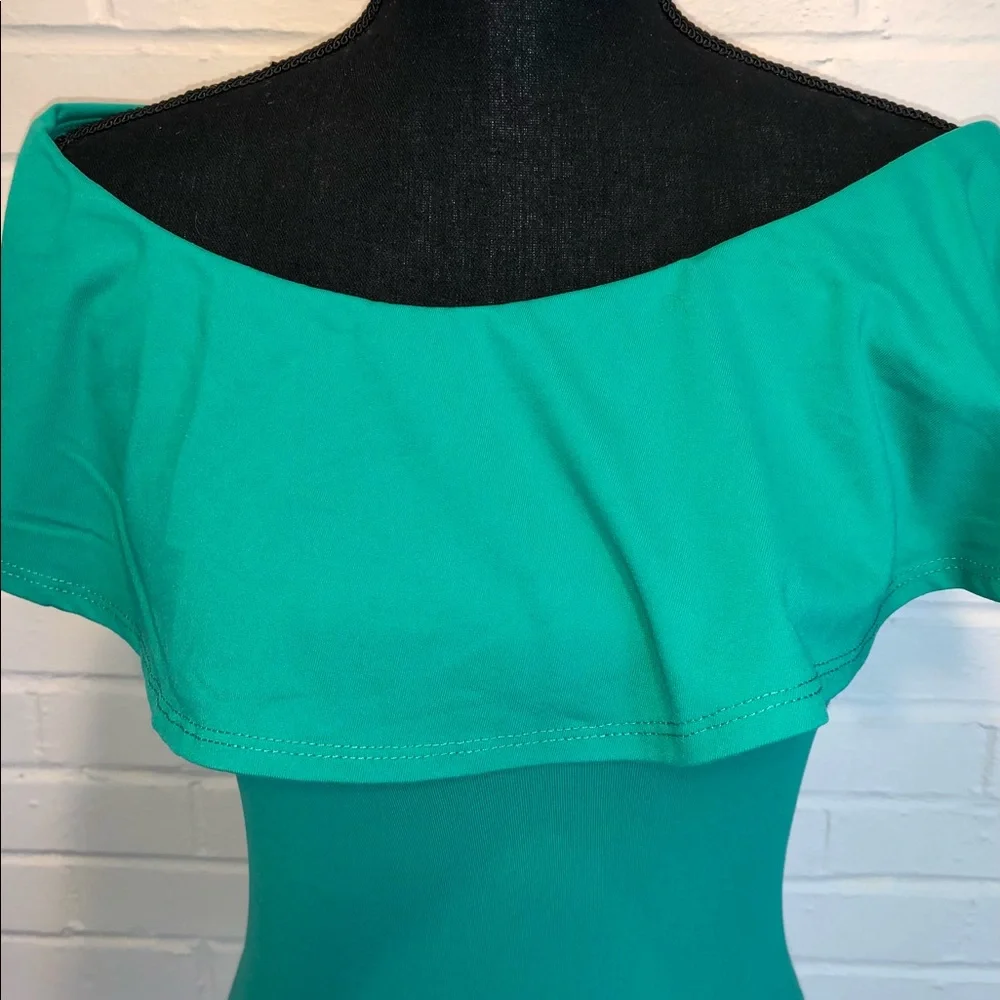 Susana Monaco Ruffle Off Shoulder Top - Picture 3 of 6